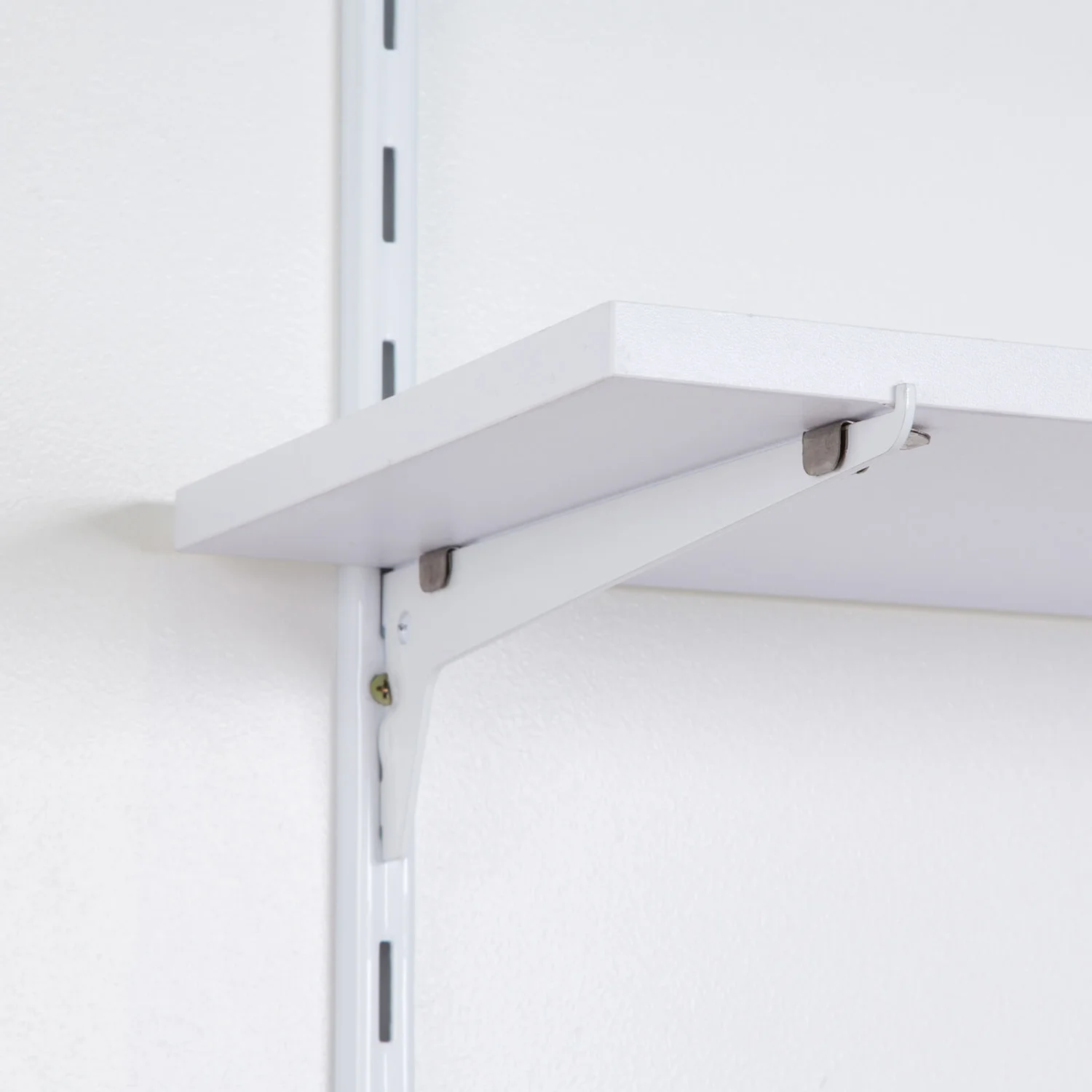 None Single Slot Upright Wall Strip - White - 200cm - Image 2